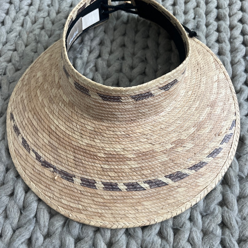 Hemlock visor